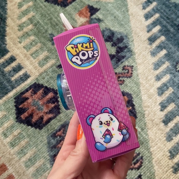 Pikmi Pop flashing light watch lcd light glitter strap brand new in box! 6+ - Picture 9 of 16